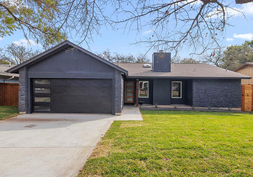 Burly oak Exterior After